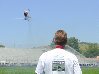 Jason Hicks flying his Heli inverted in California 